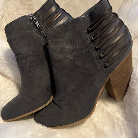 Circus ankle boots - Picture 2 of 4